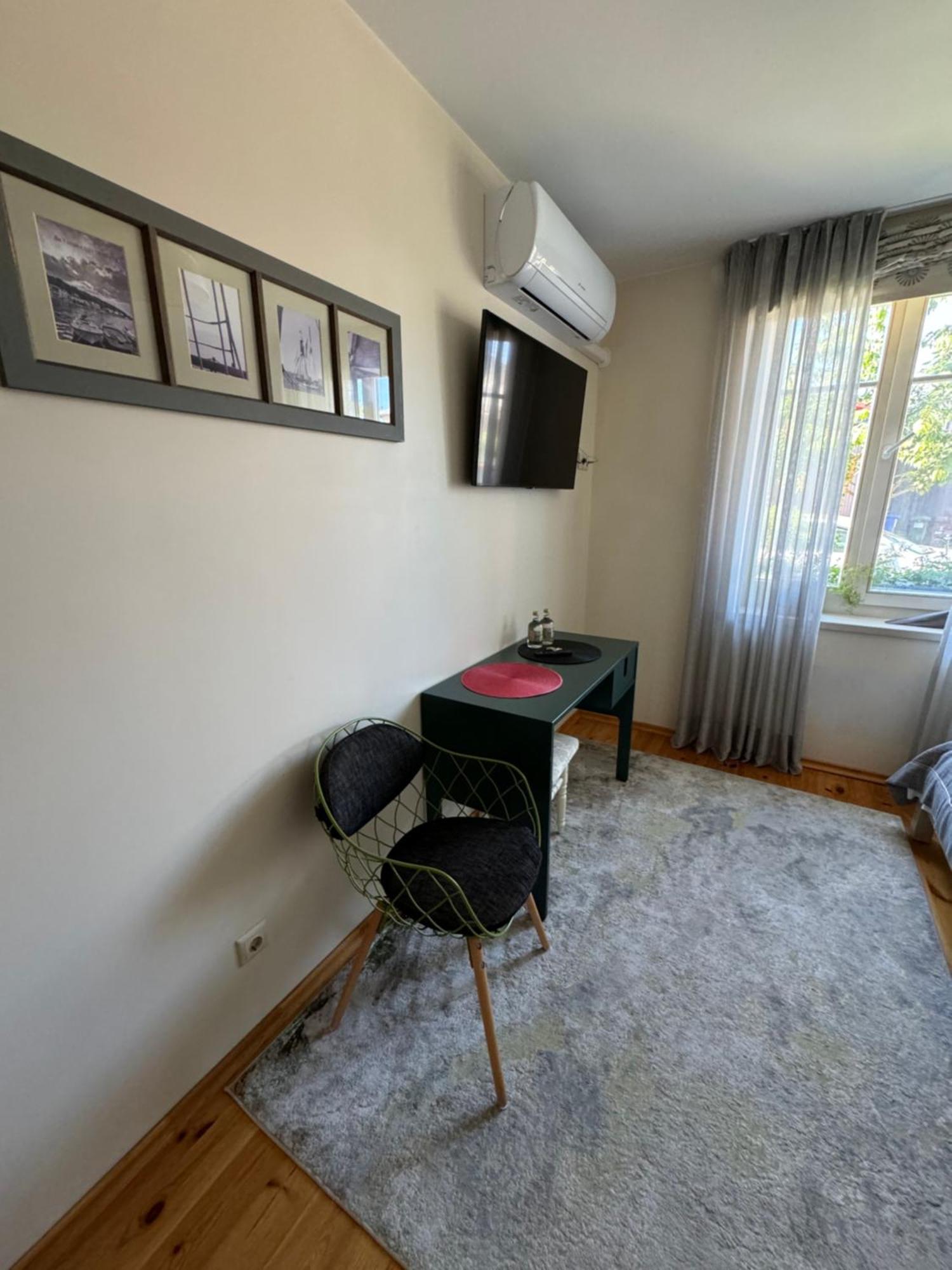 Guest House "8 Smilgos" Klaipeda Ngoại thất bức ảnh